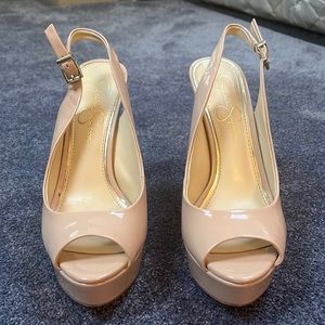 Jessica Simpson heels nude color size 8 womens